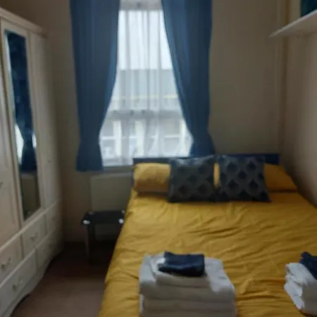 Sandyrise Holiday Lets Apartment