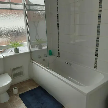 Sandyrise Holiday Lets Apartment