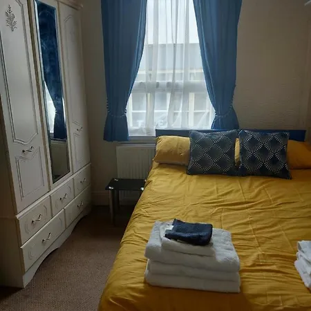 Apartment Sandyrise Holiday Lets